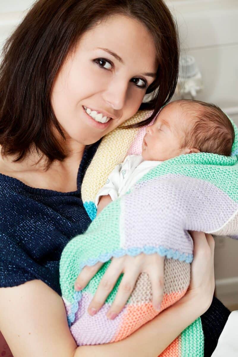 Nicu mom with her premature baby in a Level 1 NICU